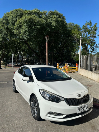 Kia New Cerato 1.6 Automático