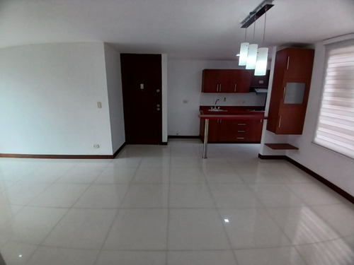 Apartamento En Arriendo Ubicado En Medellín Sector Laureles - Lorena (27263).