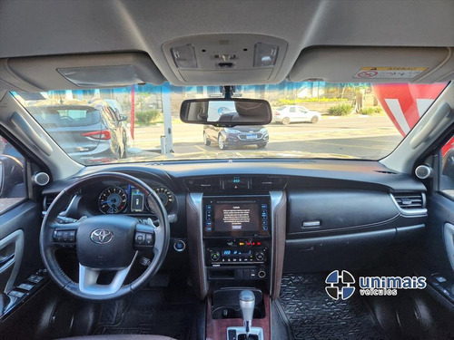 Toyota Hilux SW4 2.7 SRV 7 LUGARES 4X2 16V FLEX 4P AUTOMÁTICO