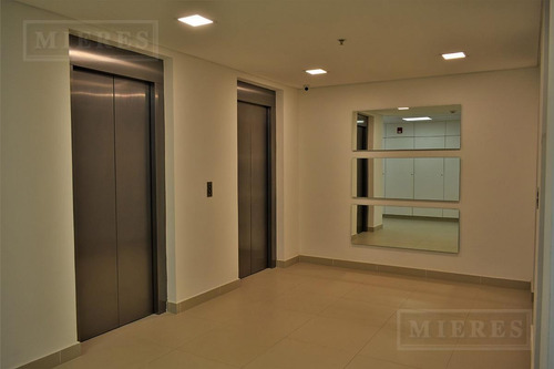 Imagen 9 de 12 de Oficina De 54 Mts En Venta En Skyglass Iii