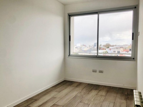 Departamento En Venta En Liniers