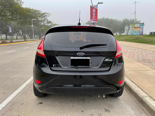 Imagen 4 de 14 de Ford Fiesta Kinetic Design 2012 1.6 Design 120cv Titanium
