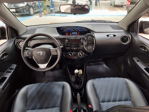 Imagem 8 de 8 de Toyota Etios 1.5 Xs Sedan 16v 2015