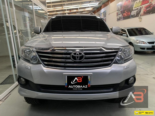 Toyota Fortuner Sr 7ptos 4x4
