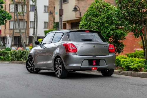 Suzuki Swift Hibrido Autorecargable 2022