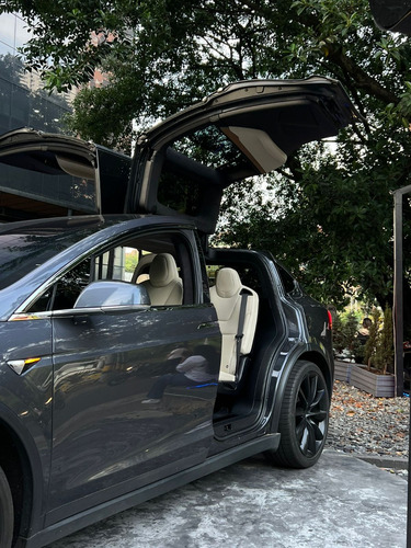Tesla Model X Long Range Awd