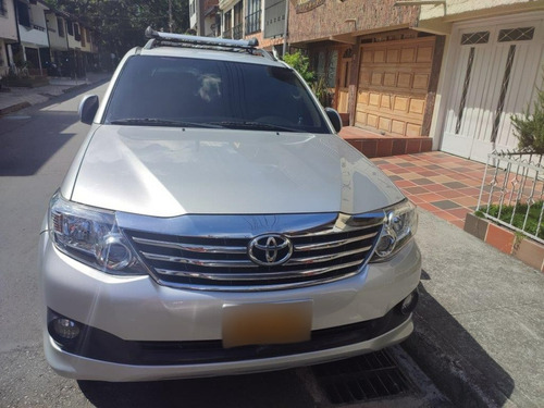 Toyota Fortuner 2.7l 4x2