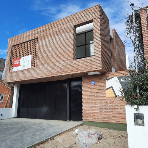 Córdoba, Oportunidad, Dueño Vende Casa  A Estrenar, Apta Crédito Bancario