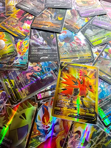 Kit 10 Cartas Pokemon Vmax E V Brilhantes Raras Sem Repetir