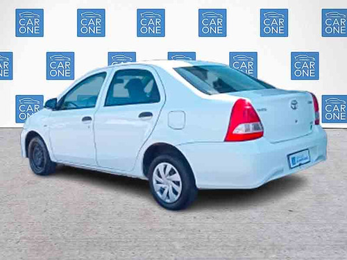 Toyota Etios 1.5 X MT6 4P
