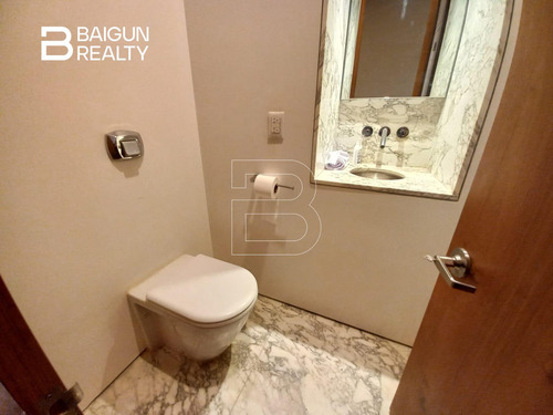 Departamento 2 Ambientes Con Cochera En Venta En Puerto Madero