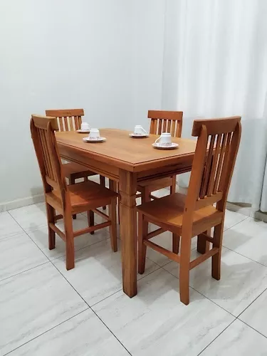 Conjunto com Mesa Retangular e 4 Cadeiras em Madeira Maciça Casa e