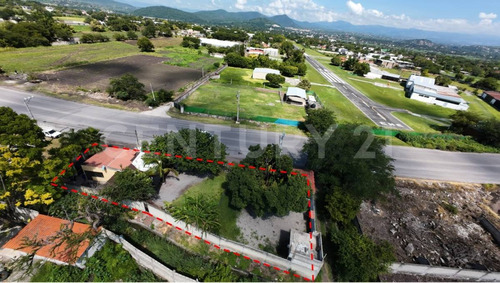 Venta Terreno Bardeado A Pie De Calle