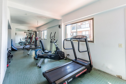 Departamento Tres Ambientes. Torre.cochera . Full Amenities. Seguridad 24 Hs