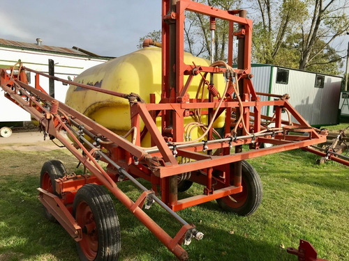 Imagen 4 de 7 de Pulverizador Barbuy 3500 Lts De 18 Mts