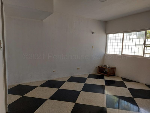 Local Comercial En Alquiler - Elena Marin Nobrega - Mls #23-21876