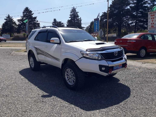 Toyota Sw4 3.0 Srv Cuero 4x4 4at 2012 7as