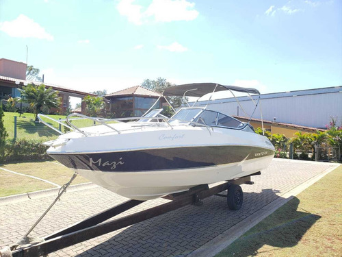 Lancha Ventura 215 Cabin 2011 (n Focker N Fs N Bayliner)