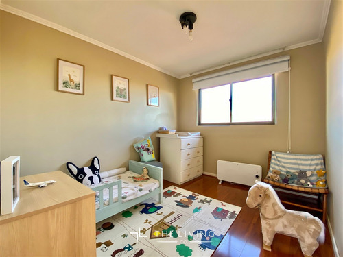 Casa En Arriendo De 4 Dorm. En Lo Barnechea