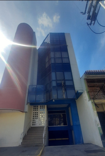 Imagen 24 de 25 de Yosmar & Fernando Venden Edificio Comercial En Urb. Alegria. Lemed - 008 Solo Clientes