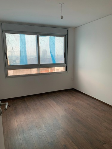 Imagen 8 de 9 de Va806 Venta Apartamento 2 Dormitorios En Torre Centra