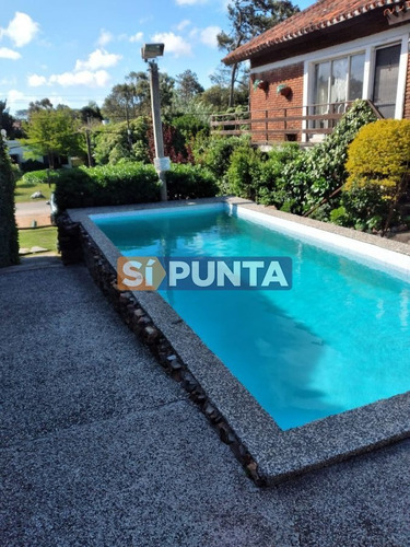 Imagen 2 de 30 de Muy Linda Casa En Complejo A Mts Del Mar