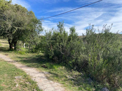 Tanti Lotes 2.500 M² Con Escritura Y Vistas