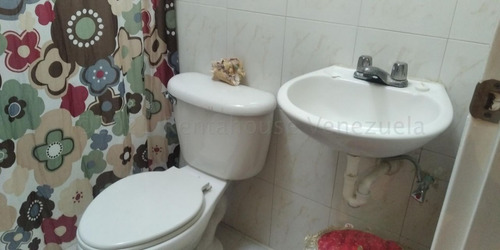 Imagen 4 de 30 de Casa En Venta En Cabudare Lara * Jr * Código 21-14137