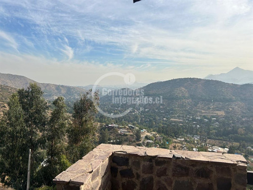 Casa En Venta De 3 Dorm. En Lo Barnechea Arrayán