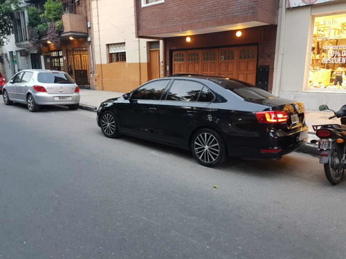 Volkswagen Vento 2.5 Luxury 170cv 2012