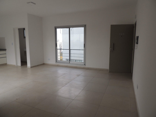 Imagen 17 de 20 de Departamento 3 Ambientes Venta Monte Castro Nuevo
