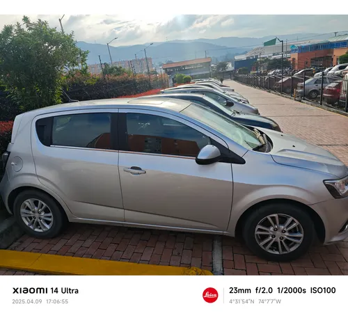 Chevrolet Sonic 1.6 Lt 5 p