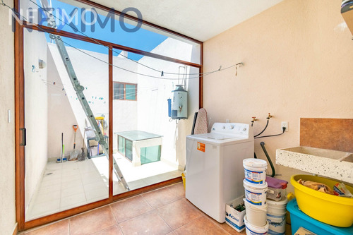 Imagen 9 de 23 de Casa En Venta En Privada Con Acceso Controlado En Pedregal De Vista Hermosa Queretaro