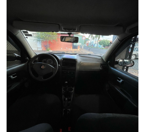 Fiat Siena 1.0 MPI EL CELEBRATION 8V FLEX 4P MANUAL