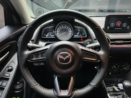 Mazda 2 1.10 Touring Aut