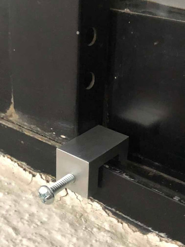 Imagen 4 de 6 de Candado-seguro Para Ventanas Aluminio Corredizas De 2 Pulgad