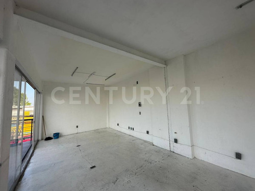 Se Vende Local Comercial Sobre Av Aviacion ! Excelente Ubicación !