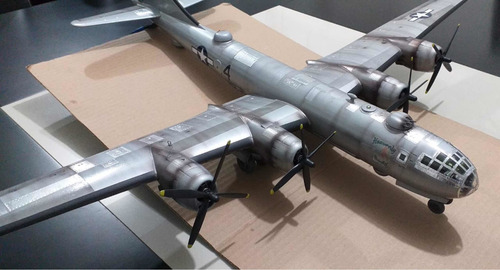 Avión B29 Bombardero A Escala 1:48 Para Coleccionistas (Usado)