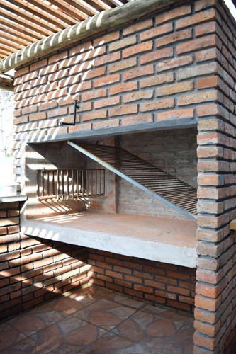 Imagen 25 de 30 de Casa De 3 Dormitorios Y 2 Baños A 50 Mts De La Playa