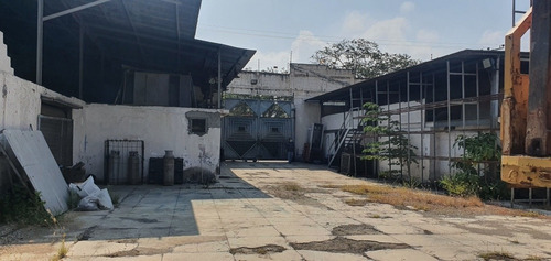 Imagen 7 de 8 de Vendo Galpon Y Terreno De 790mtrs2 En Av Municipal De Plc