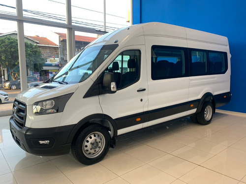 Ford Transit 2.0 Minibus 17+1 460E