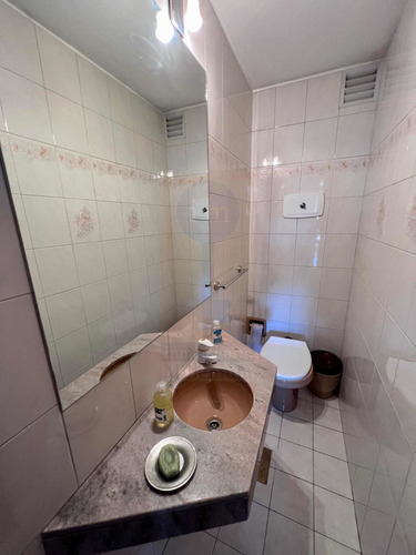 Imagen 21 de 27 de Venta De Apartamento En Pocitos 3 Dormitorios Y Servicio