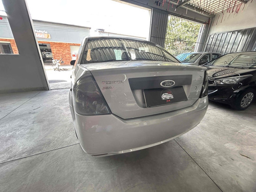 Ford Fiesta 1.6 MPI CLASS SEDAN 8V FLEX 4P MANUAL
