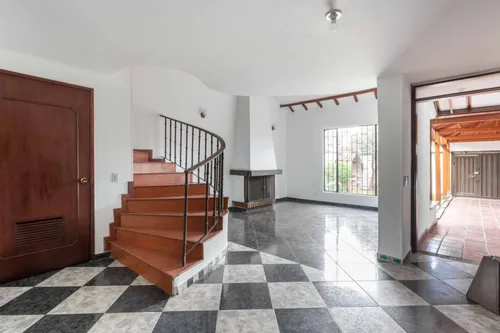 Casa En Venta En Puente Largo. Cod V5967