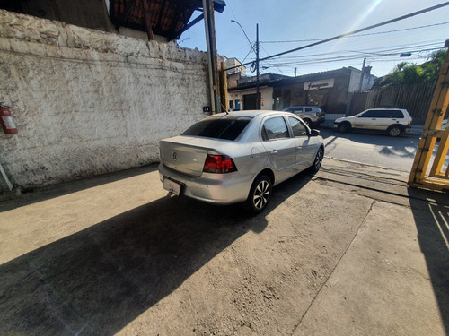 Imagem 4 de 6 de Volkswagen Voyage 1.0 8v Flex 2012