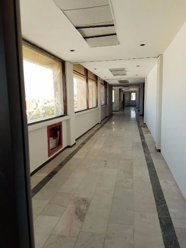 Imagen 9 de 13 de Renta De Excelente Piso En Edificio Torres Las Americas
