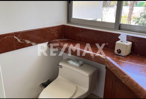 Imagen 25 de 30 de Casa En Venta Jardines Del Pedregal - (2)