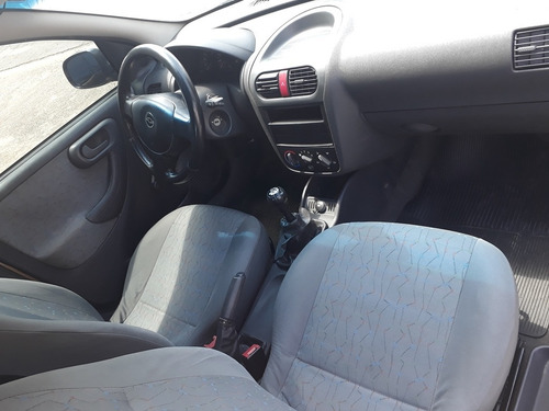 Chevrolet - Novo Corsa Sedan 2006 Lindo