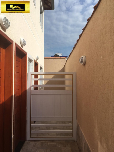 Imagem 5 de 15 de Casa Sobreposta Baixa No Canto Do Forte Em Lindo Bairro - 1346