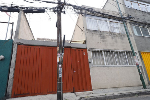 Casa Para Remodelar En Venta A Espaldas De Centro Medico Siglo Xxl